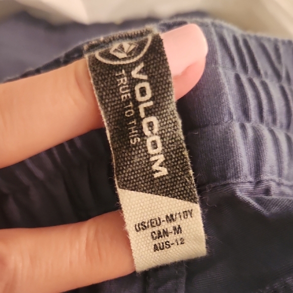 Volcom Blue Elastic Waist Shorrs Medium 10 - Picture 5 of 5